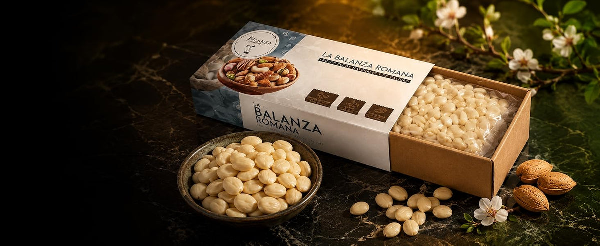 Almendras Marcona peladas de España, calibre 16+, selladas al vacío en caja premium Samskara