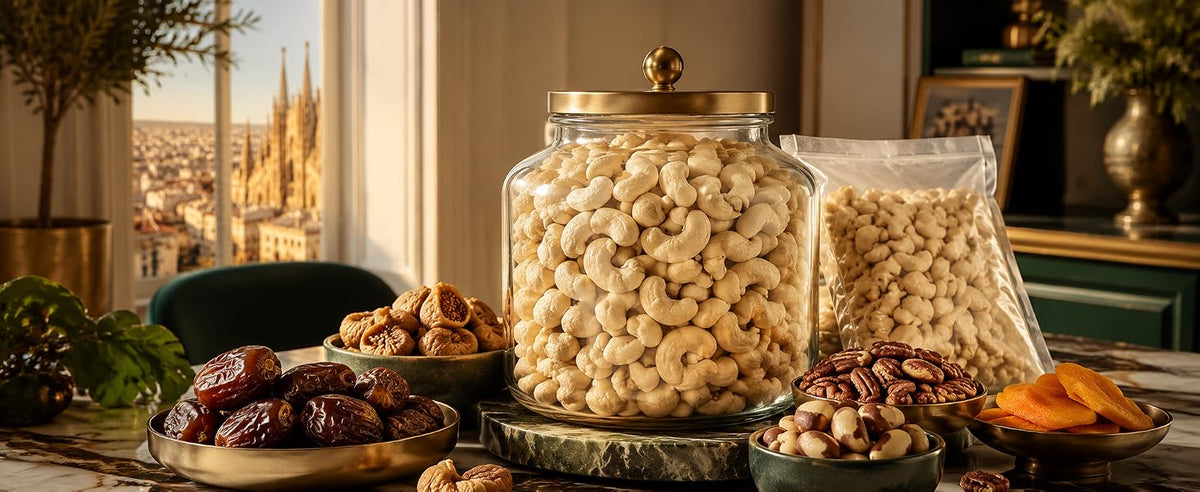 Anacardos crudos jumbo como snack premium junto a dátiles, higos y frutos secos