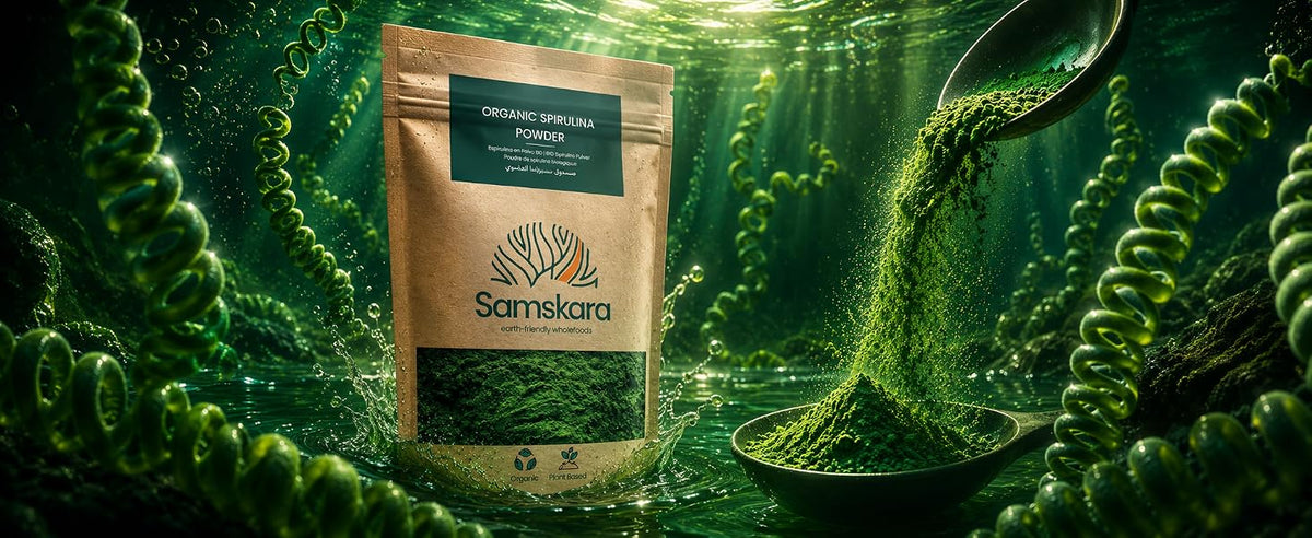 Espirulina BIO en polvo Samskara Tribe, alga Spirulina orgánica en paquete kraft con cuchara de espirulina verde