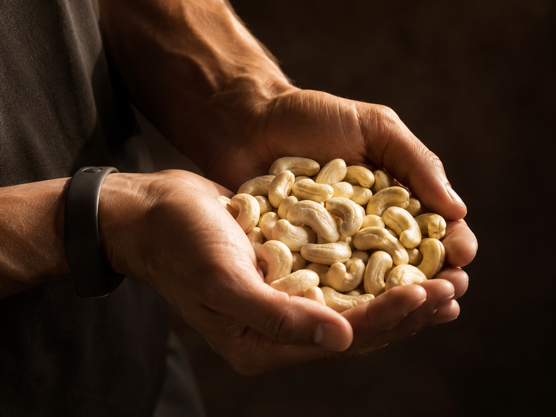 Jumbo Premium Raw Cashews - Vacuum Packed