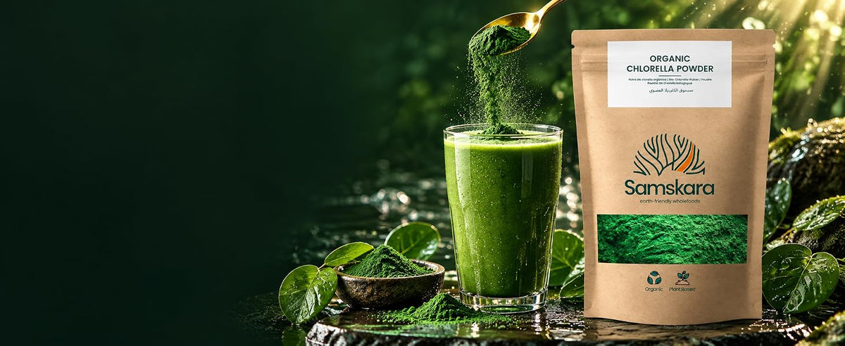 Chlorella ecológica en polvo Samskara Tribe, microalga verde de agua dulce en un solo ingrediente